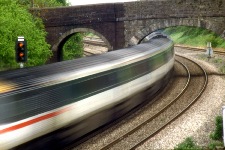 Sistema ferroviario comunitario: cambiano i parametri di verifica dei veicoli